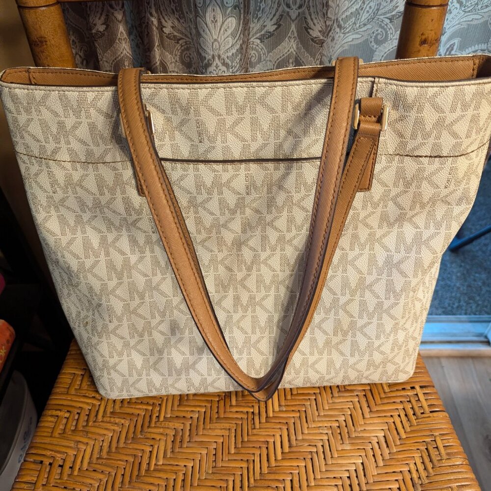 Michael Kors monogram large tote purse handbag vanilla